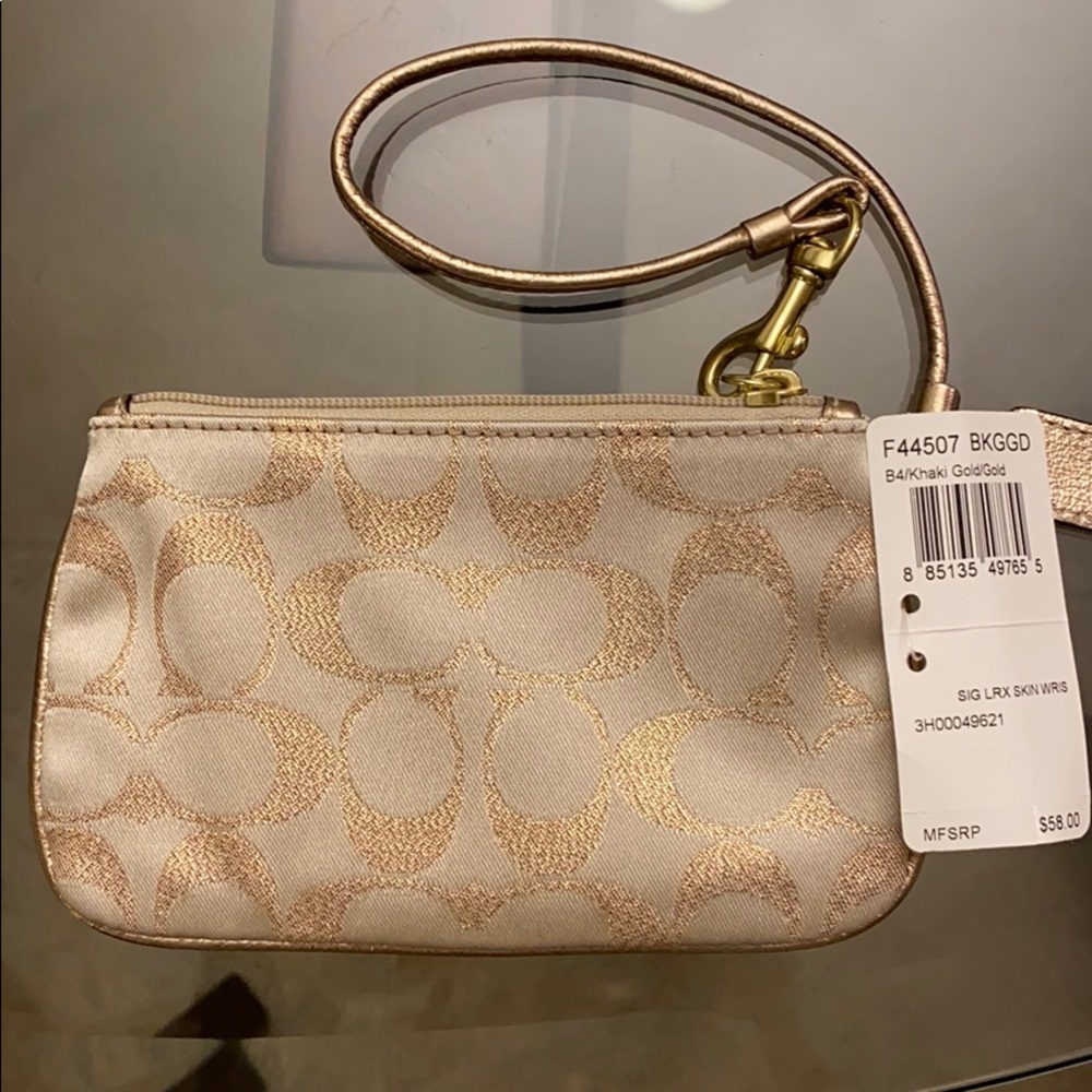 Coach Never Used - Gold & Cream Wristlet